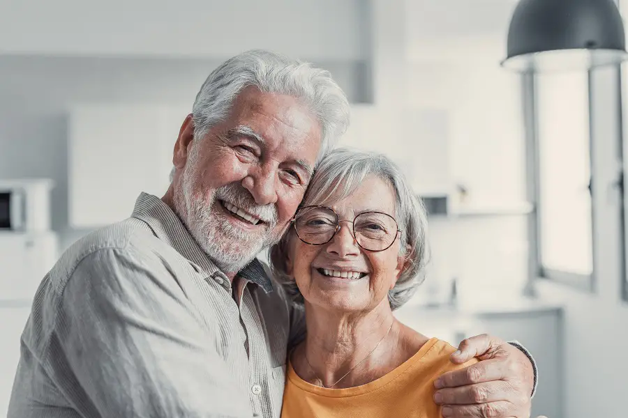 Rediscover Comfort and Confidence: A Complete Guide to Dentures